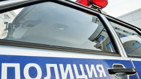 В Весьегонске полицейские разыскали подозреваемого в краже и вернули пенсионерке похищенные деньги